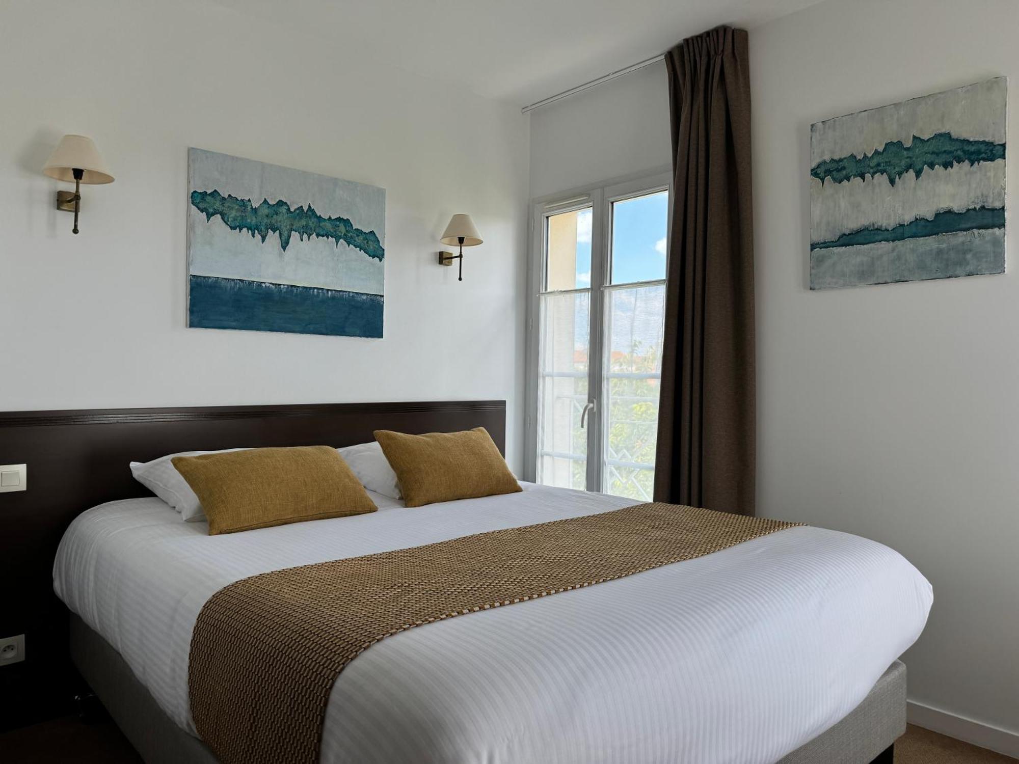 Logis Hotel Le Richelieu - Royan Atlantique Saujon Dış mekan fotoğraf
