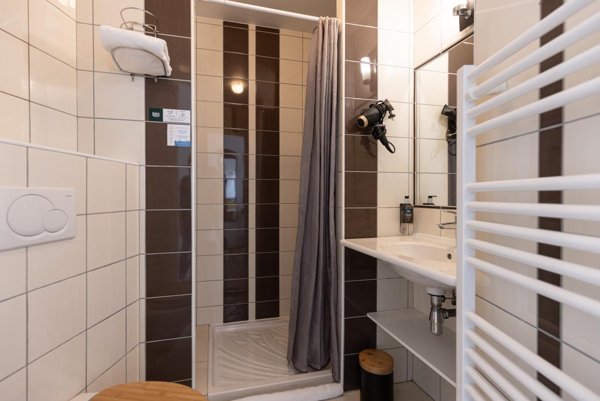 Logis Hotel Le Richelieu - Royan Atlantique Saujon Dış mekan fotoğraf